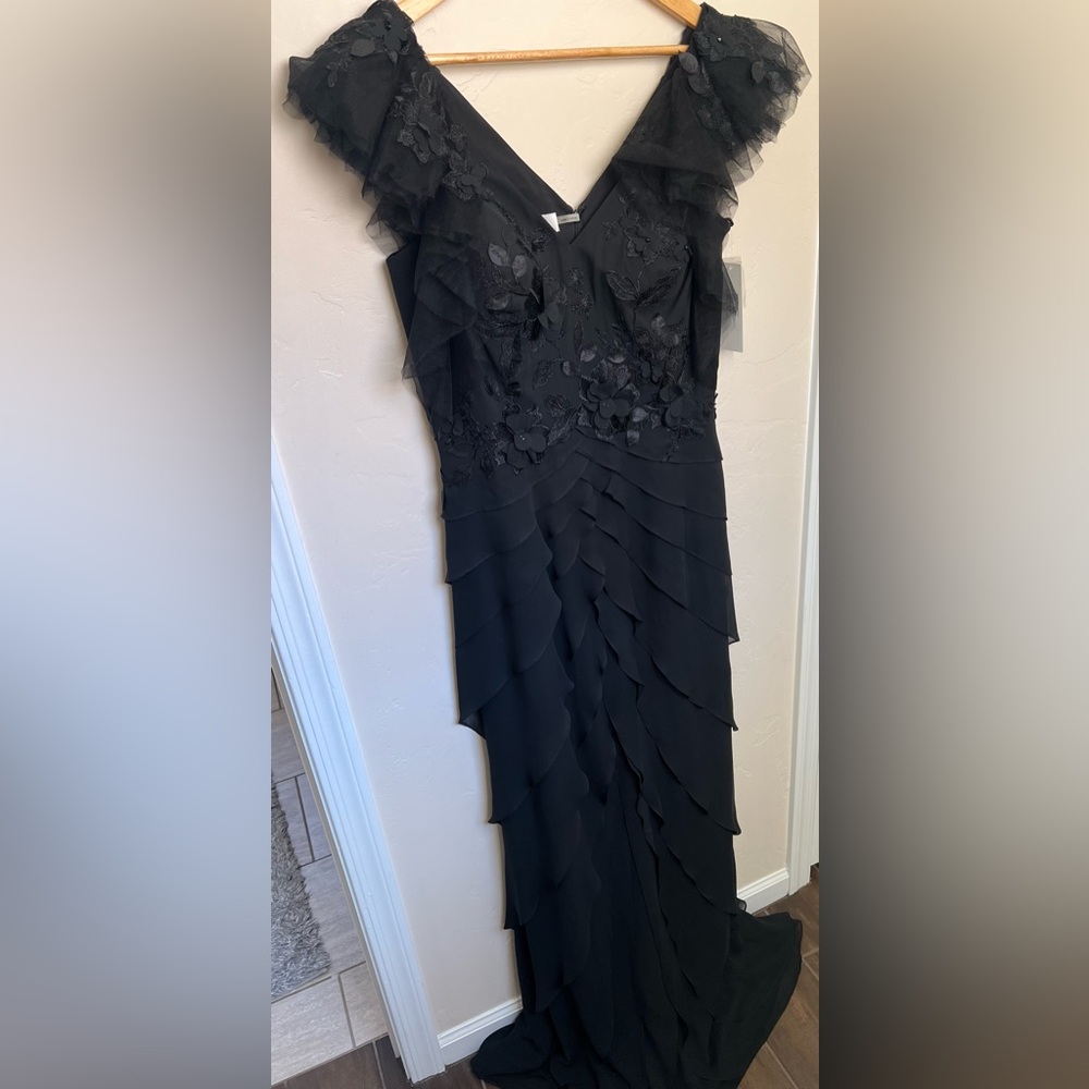 NWT Ricki freeman Teri Jon black formal dress size 10